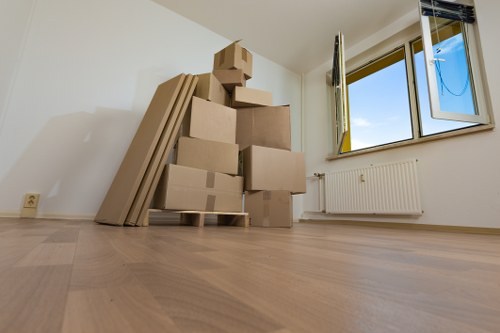 Man and van service preparing a local move in Streatham