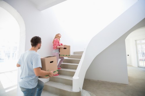 Streatham Man And Van service handling residential relocation