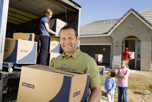 Man and van estimate for a busy Streatham property move