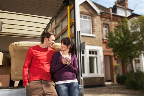Loaded removal truck supporting a smooth home relocation